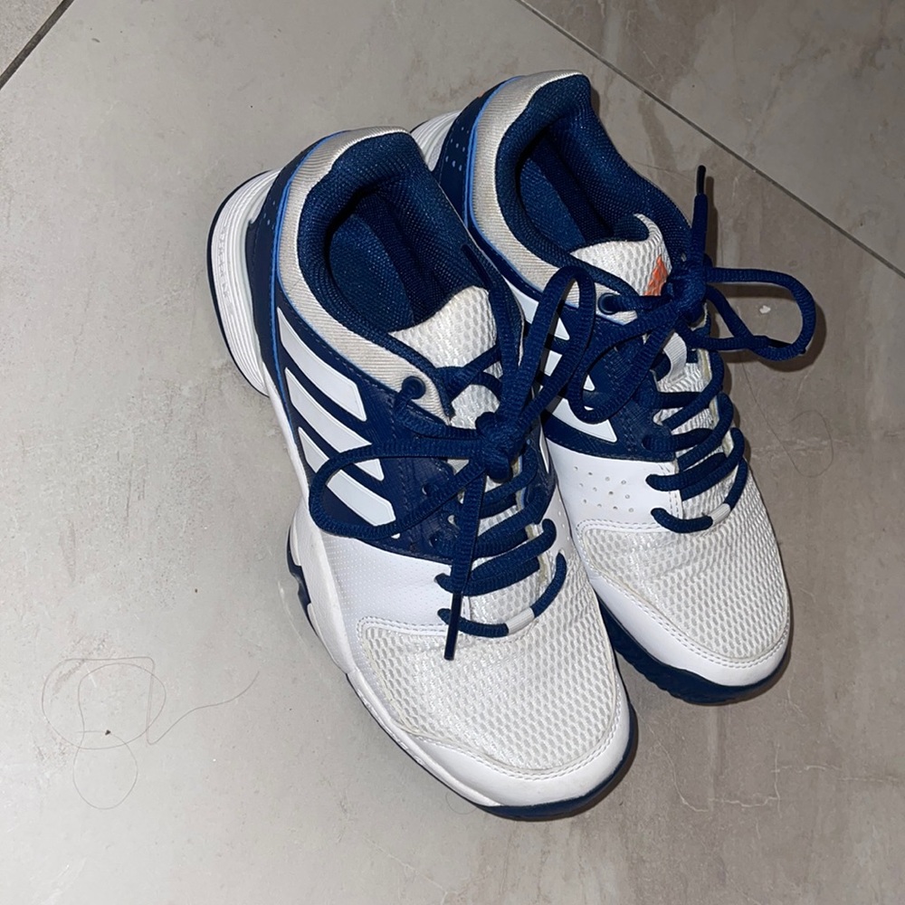 Adidas Tennis Shoes